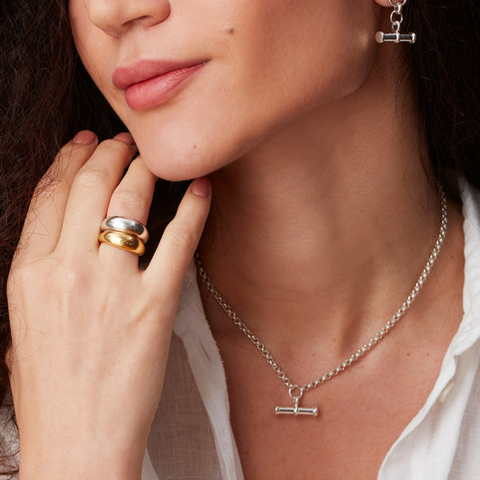 Model wearing silver T-Bar Necklace on a 16" Chain