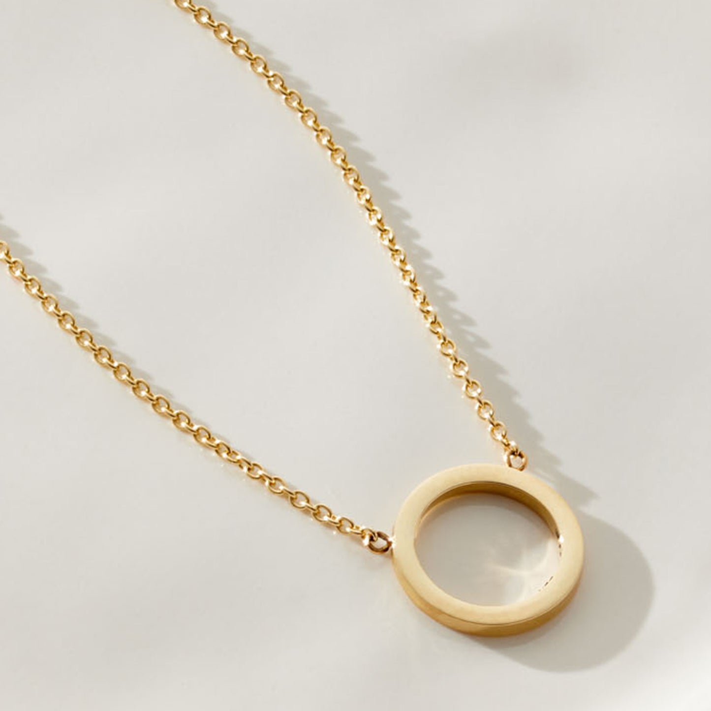 9ct Yellow Gold Circle Necklace