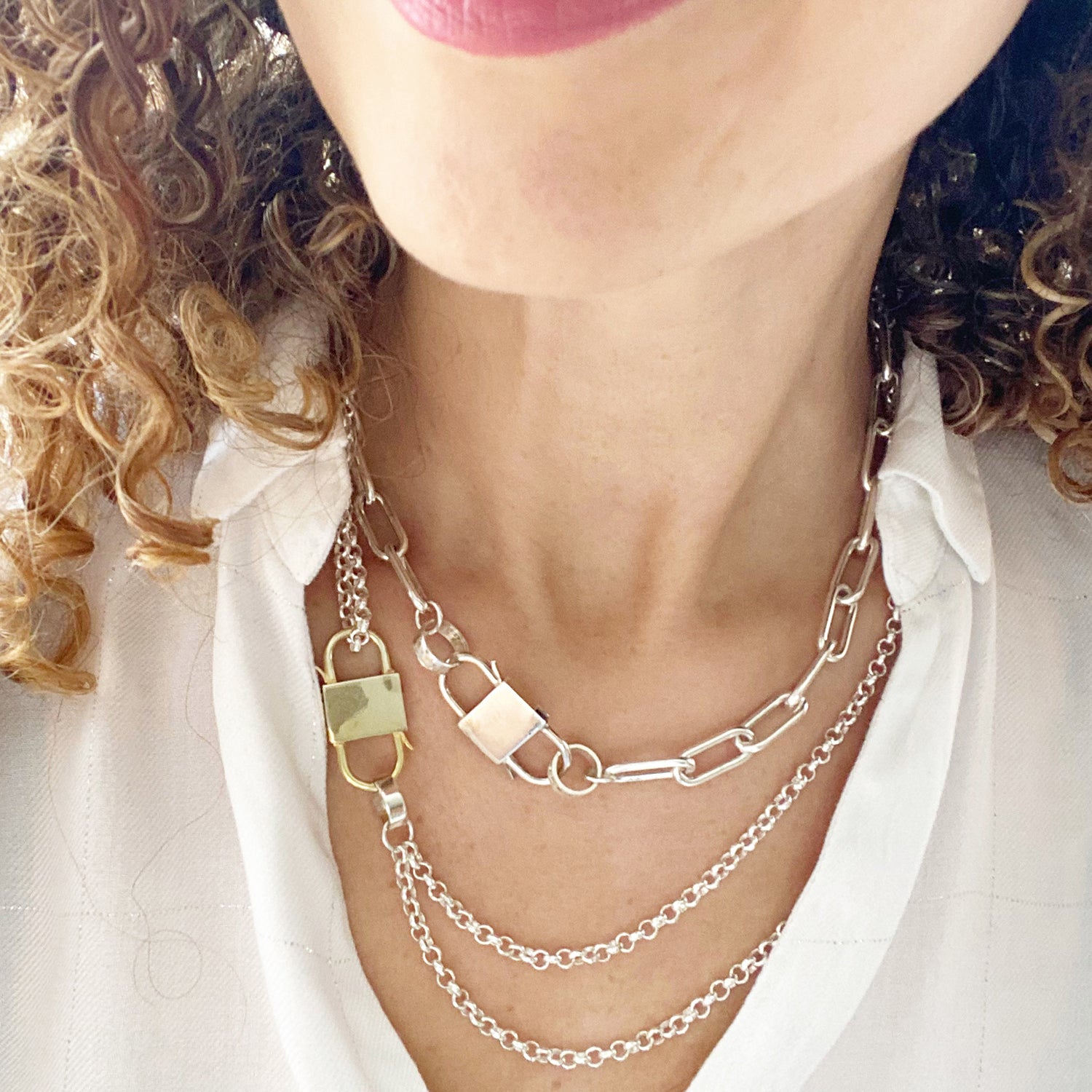 Chain and lock choker hotsell