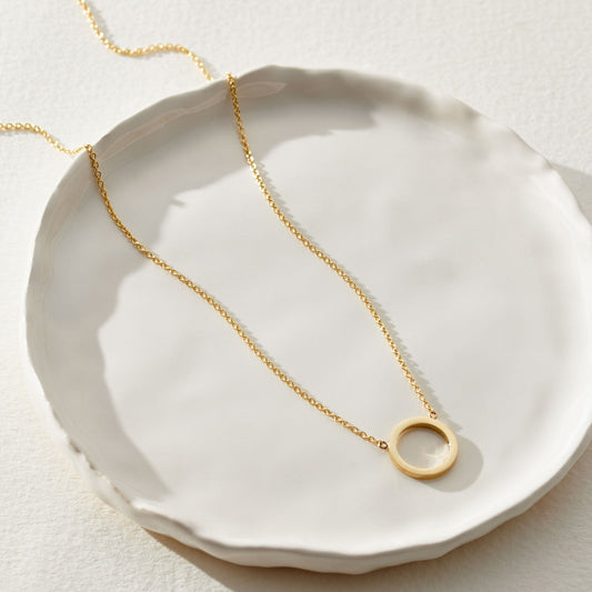 9ct Yellow Gold Circle Necklace