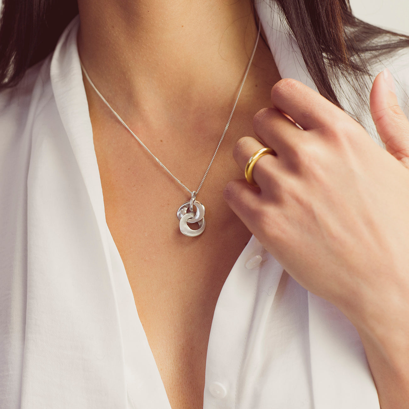 Mobius Infinity Personalised Gold Pendant - Soremi Jewellery