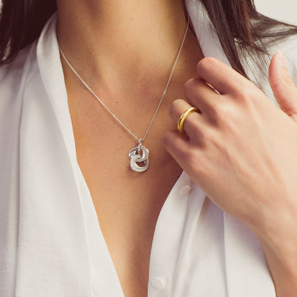 Mobius Infinity Personalised Gold Pendant - Soremi Jewellery