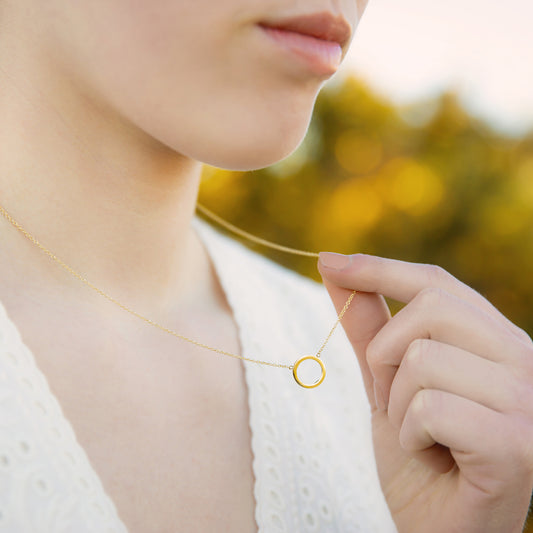 9ct Yellow Gold Circle Necklace