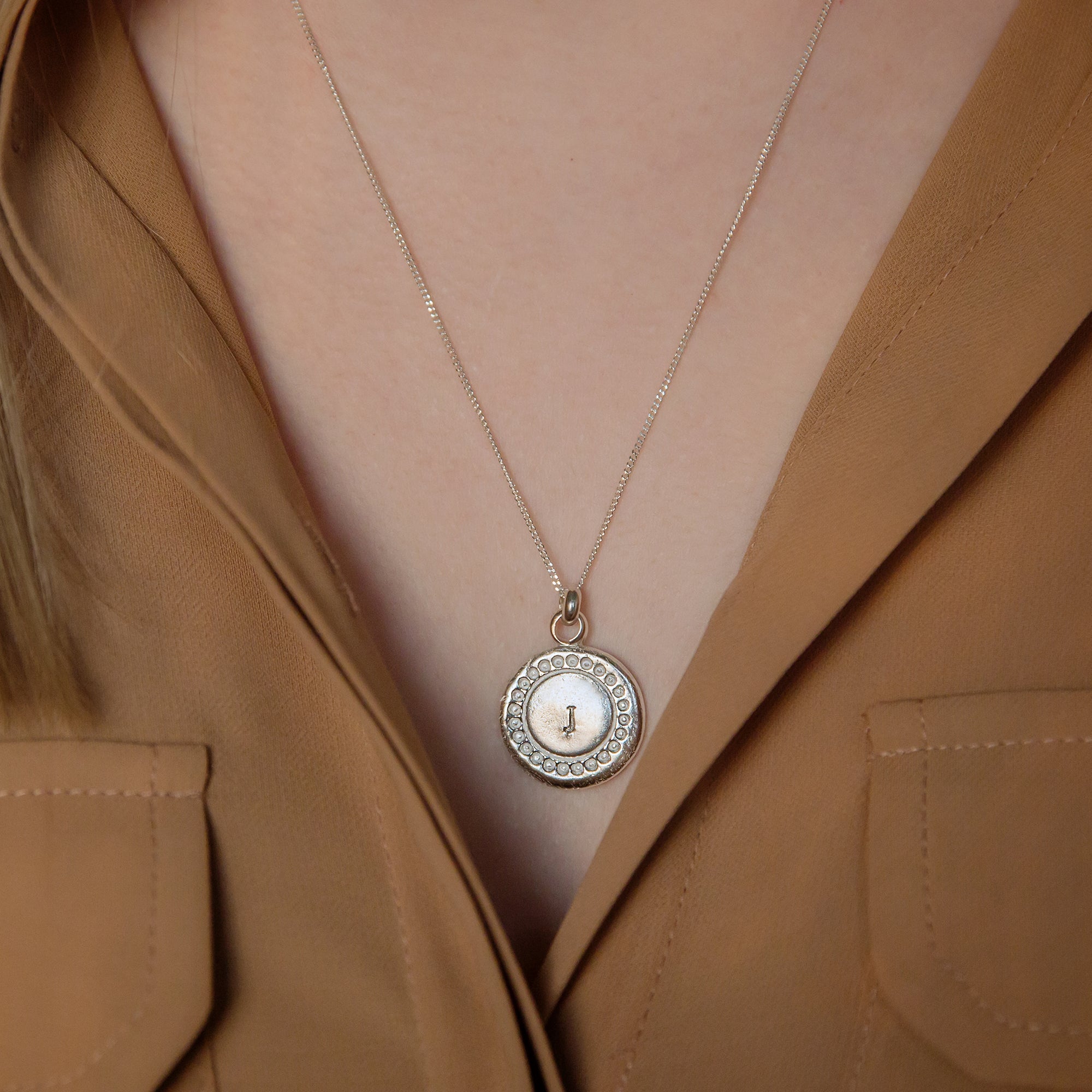 Silver outlet medallion necklace
