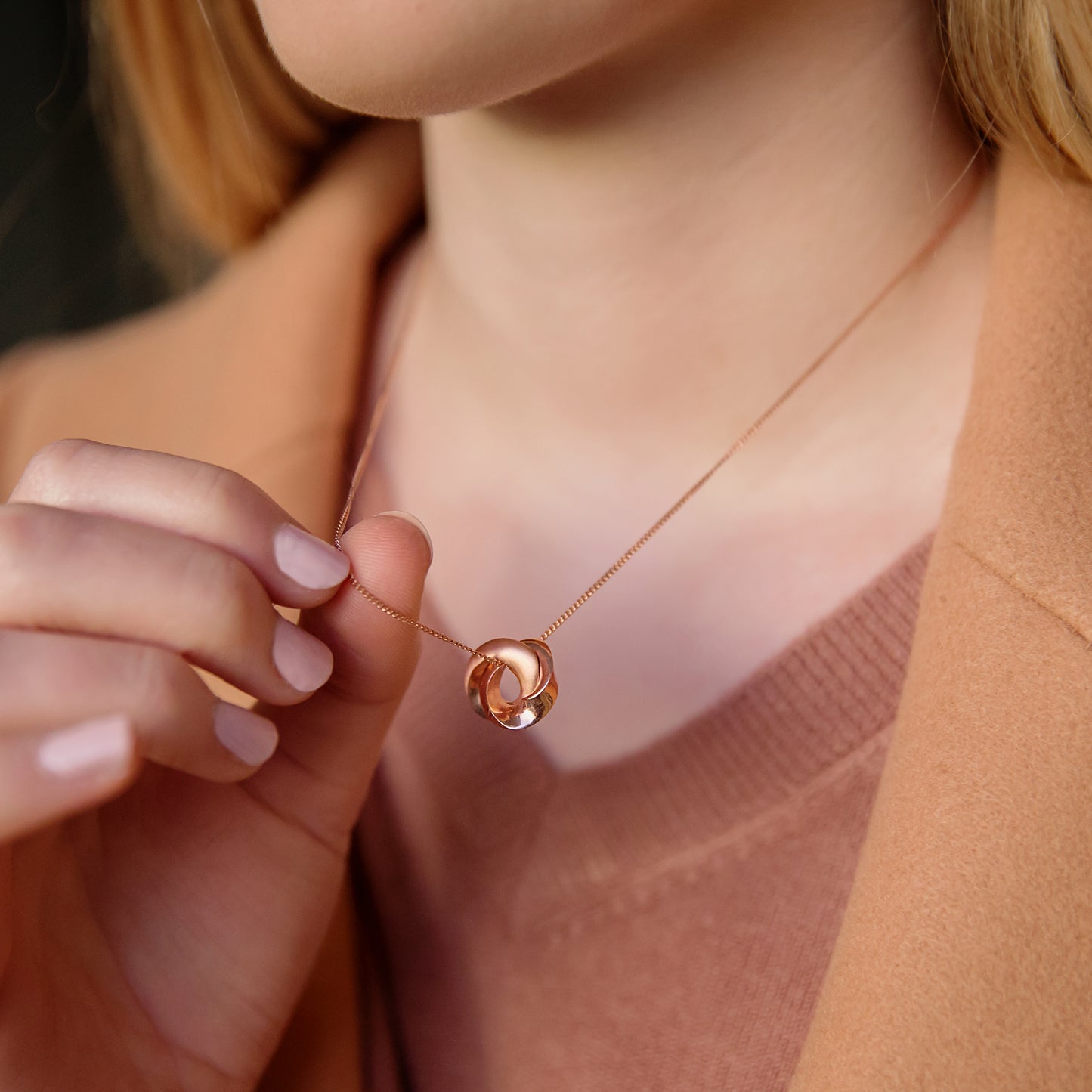 Mobius Infinity Personalised 9ct Gold Necklace